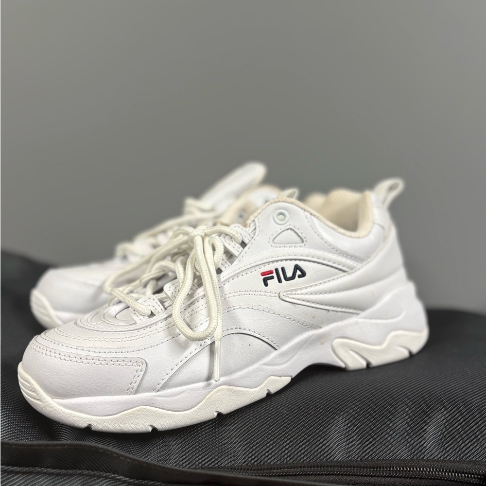 FILA Women's White Lace-Up Chunky Sneaker